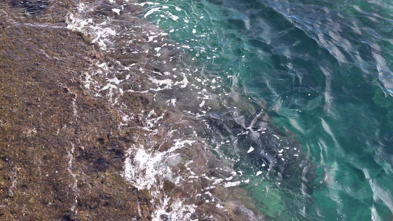 波岩石海滩海洋水
