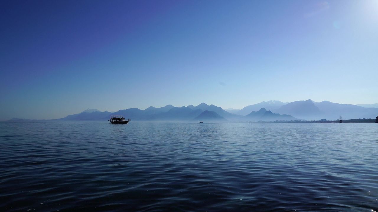 船靴子旅游波