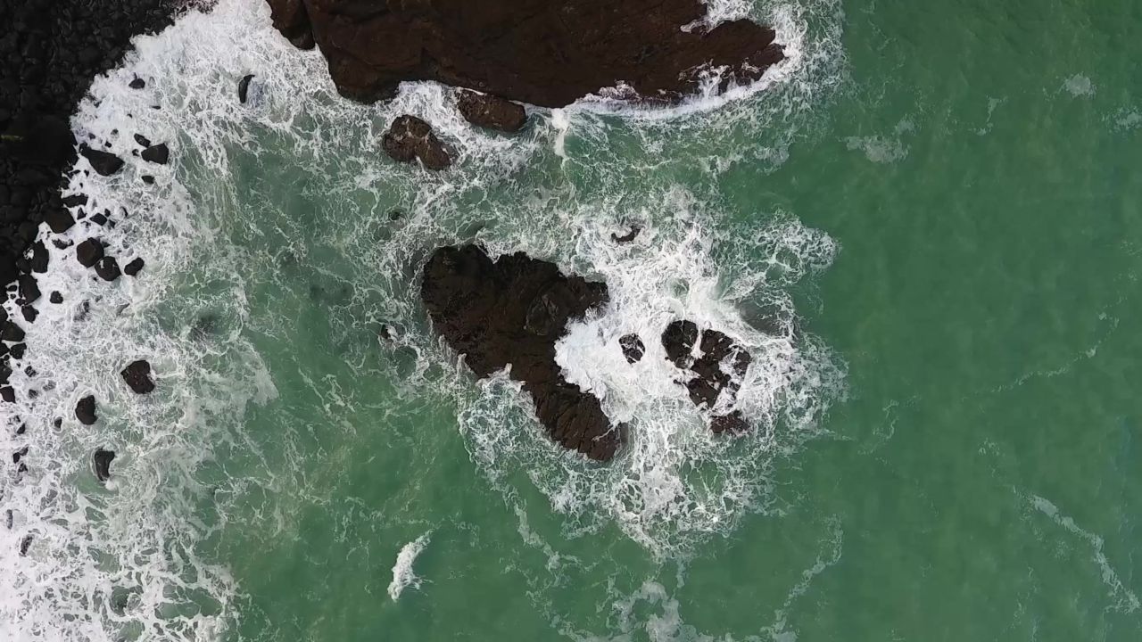 开普布列塔尼海蓝色海洋