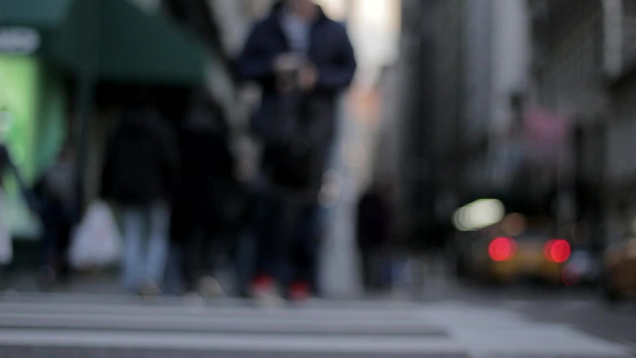 城市模糊人行人