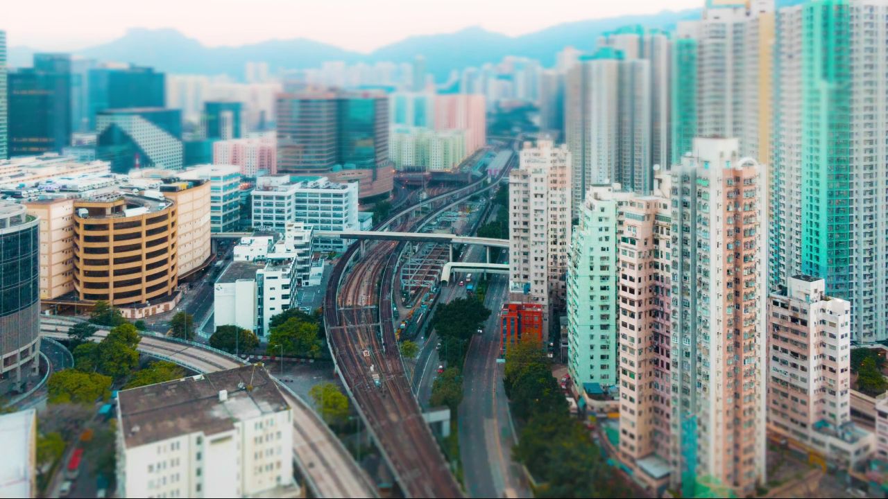 城市火车交通多彩