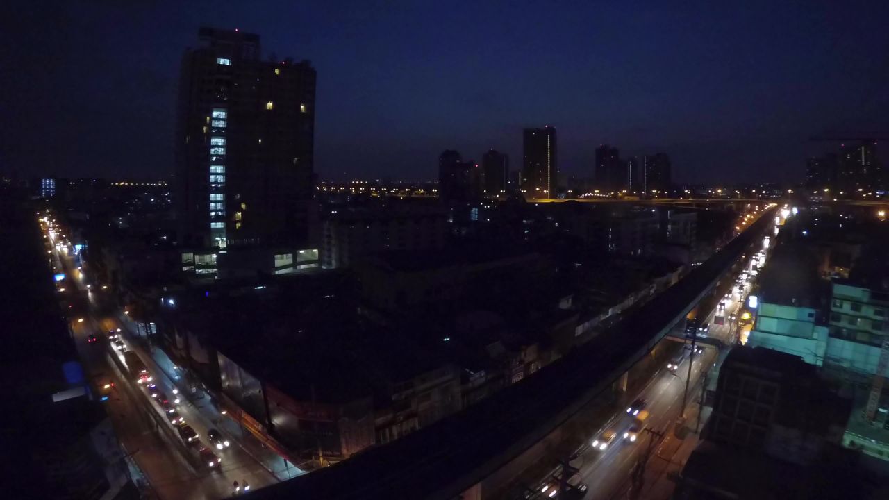 城市夜一天上午