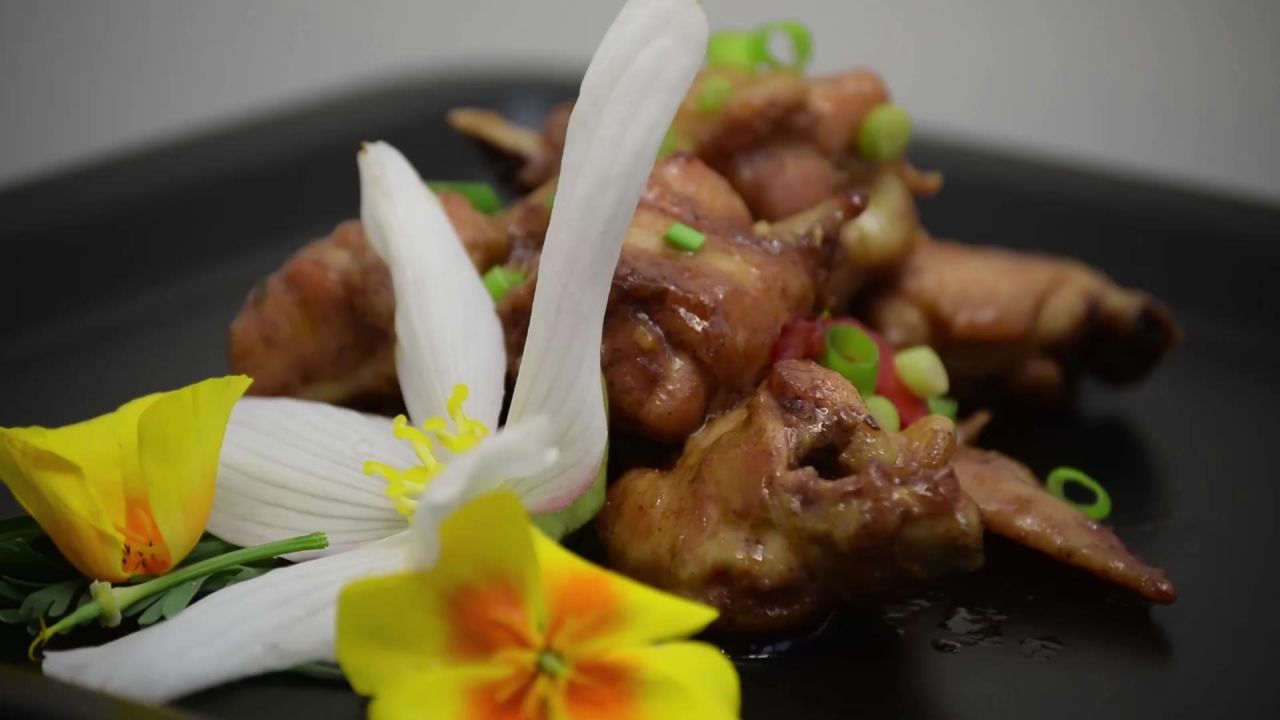 鸡翅膀脆皮食品肉