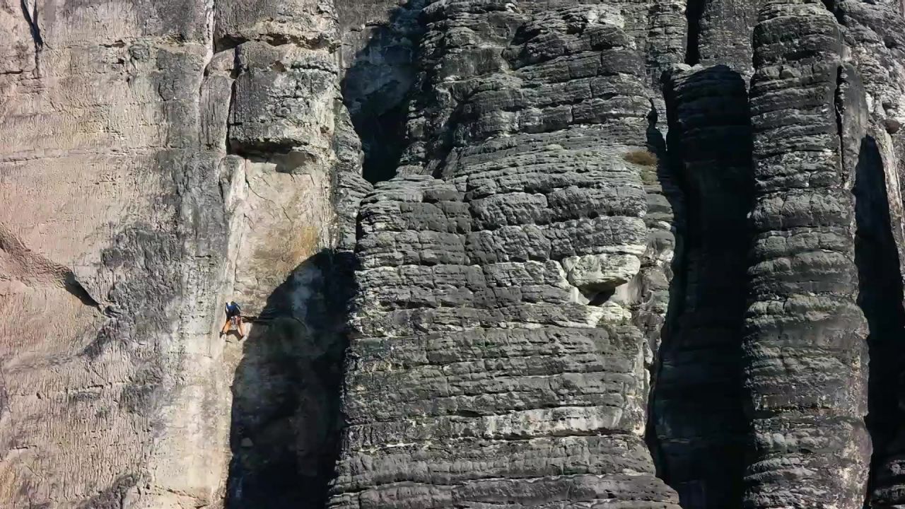 登山者易北河砂岩山