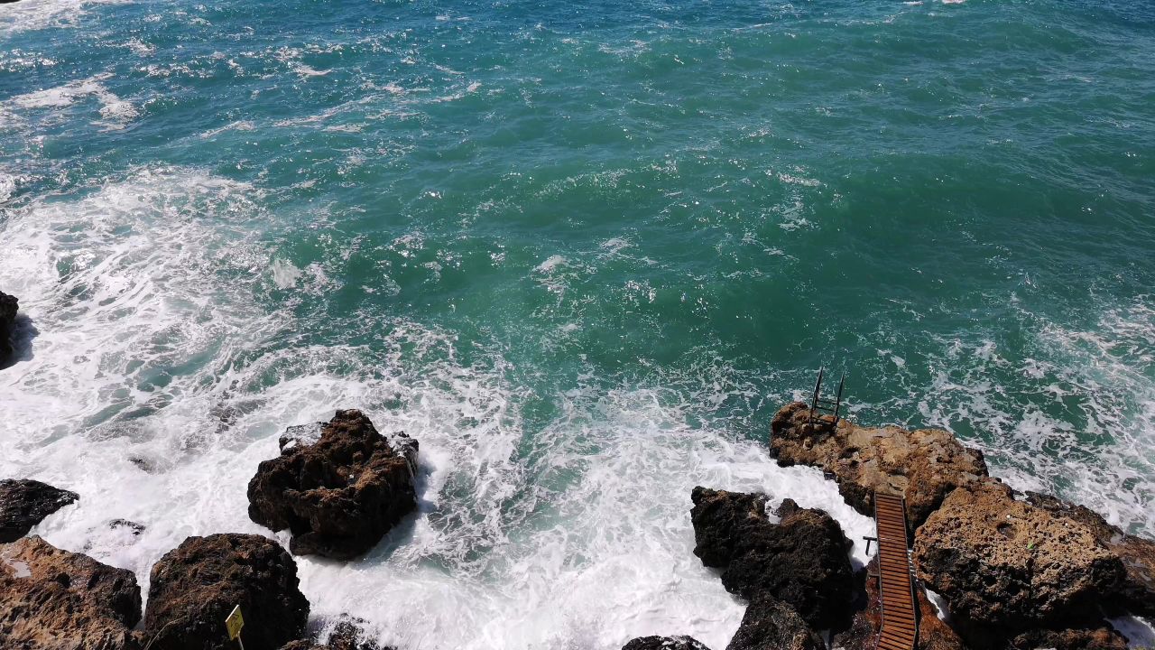 岩波风暴风