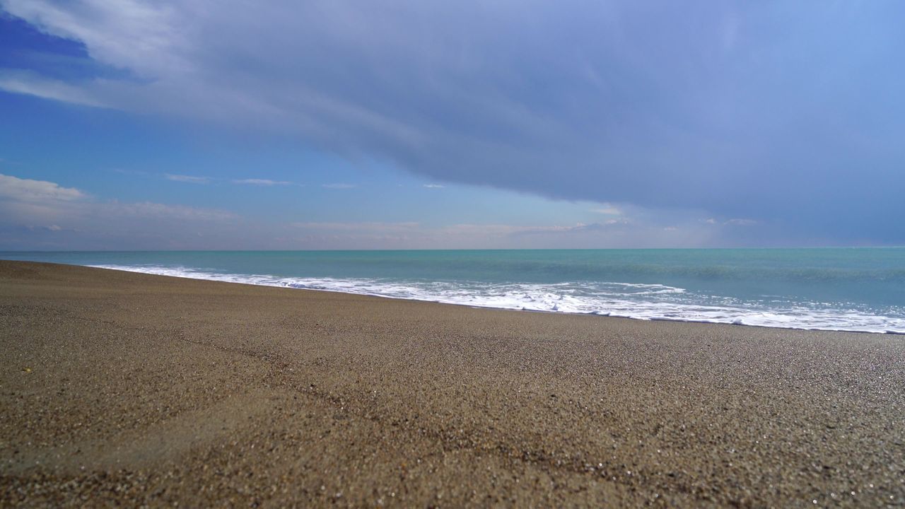沙海洋风暴多雨
