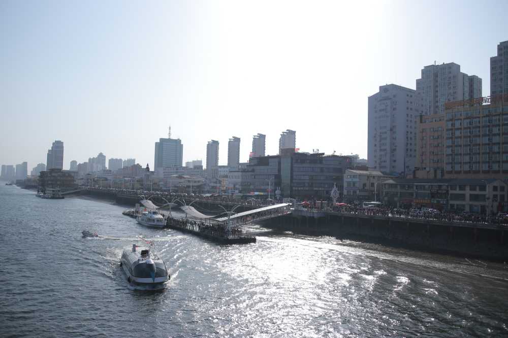 鸭绿江岸