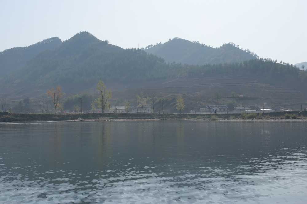 鸭绿江沿岸