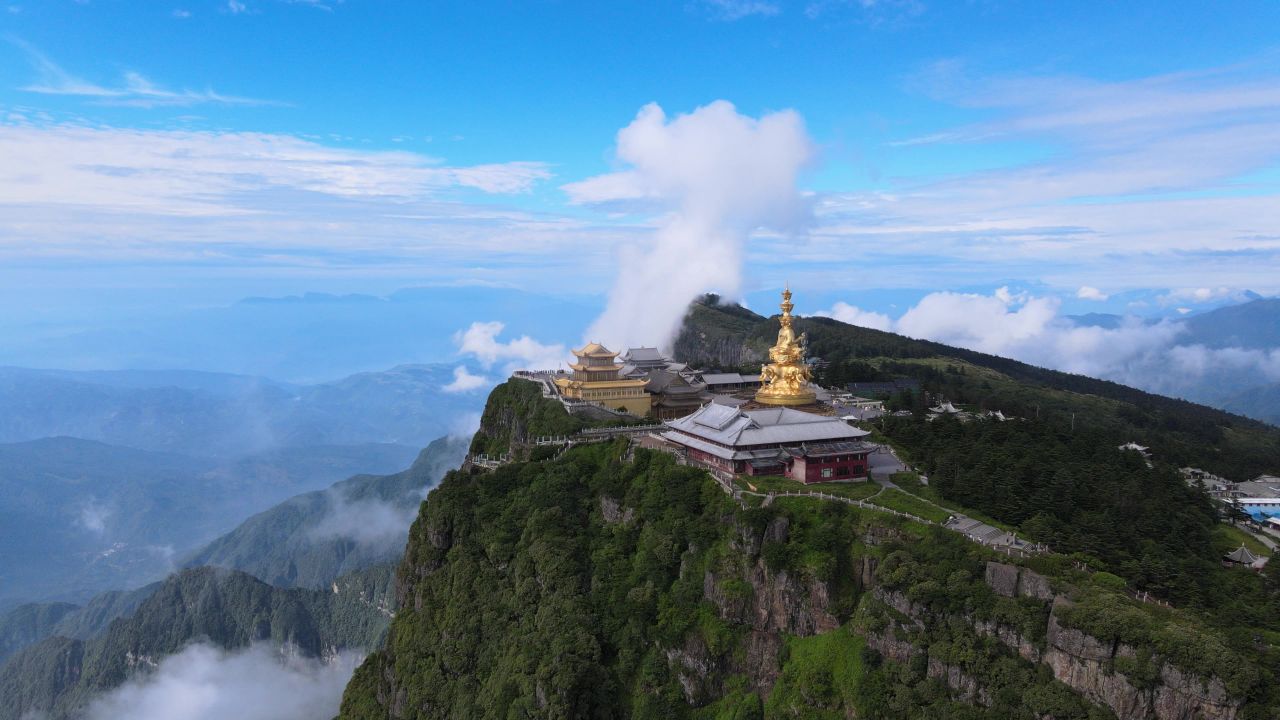 峨眉山金顶无人机航拍