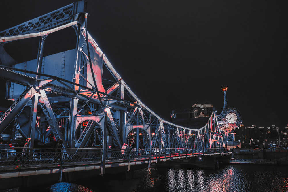 解放桥夜景