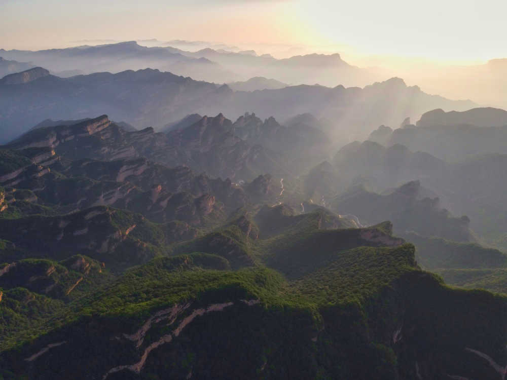 板山