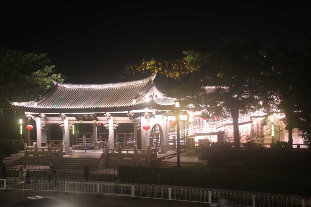 牌坊夜景