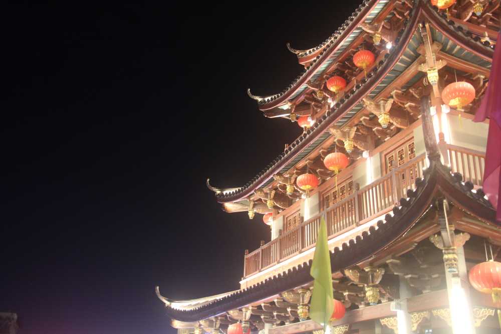 牌坊夜景