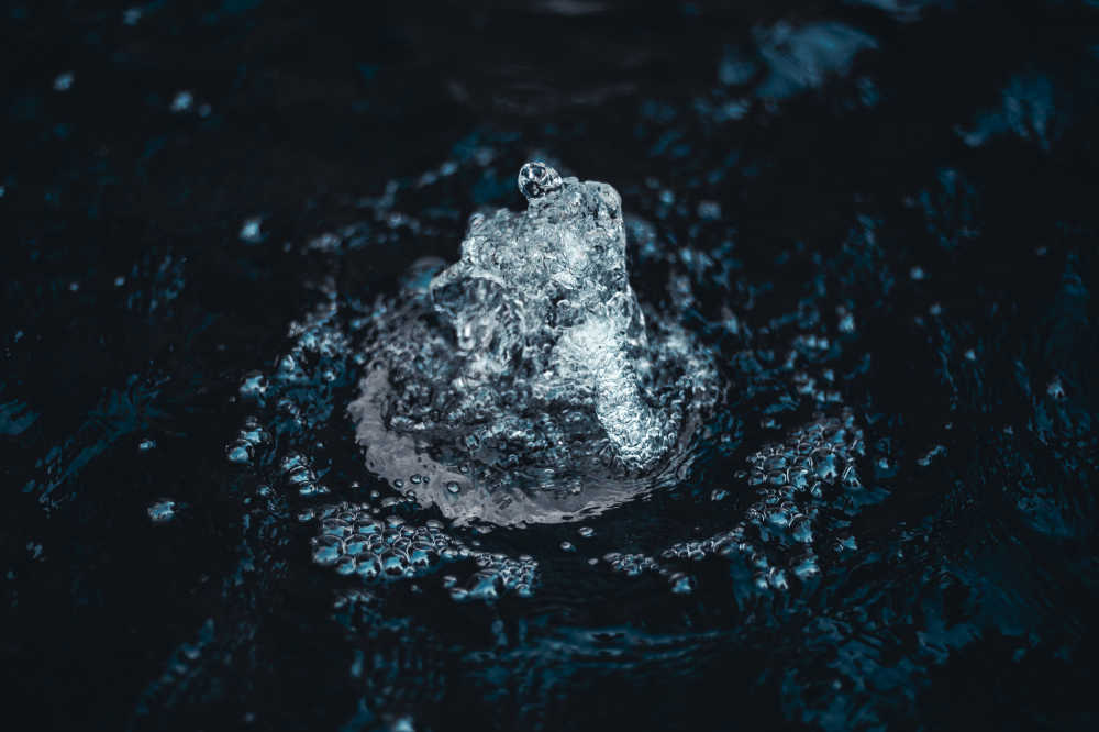 水形物语