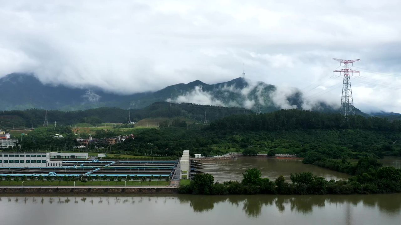 东湖穿云航拍