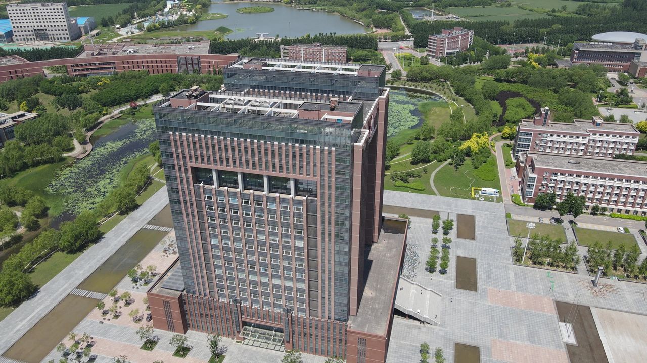 中国医科大学航拍