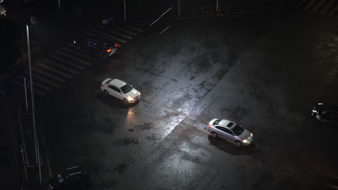 大雨倾盆