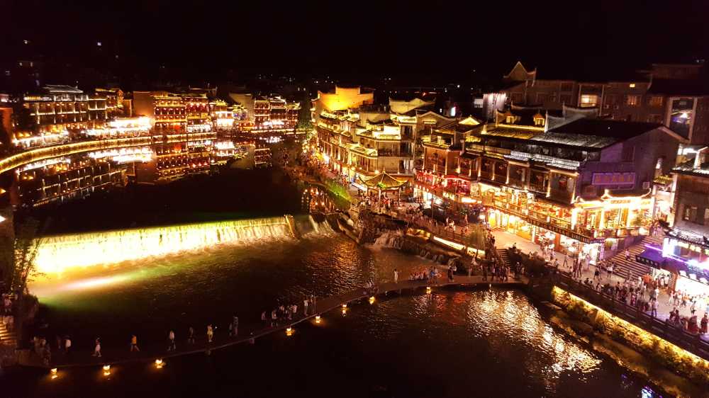 凤凰古城