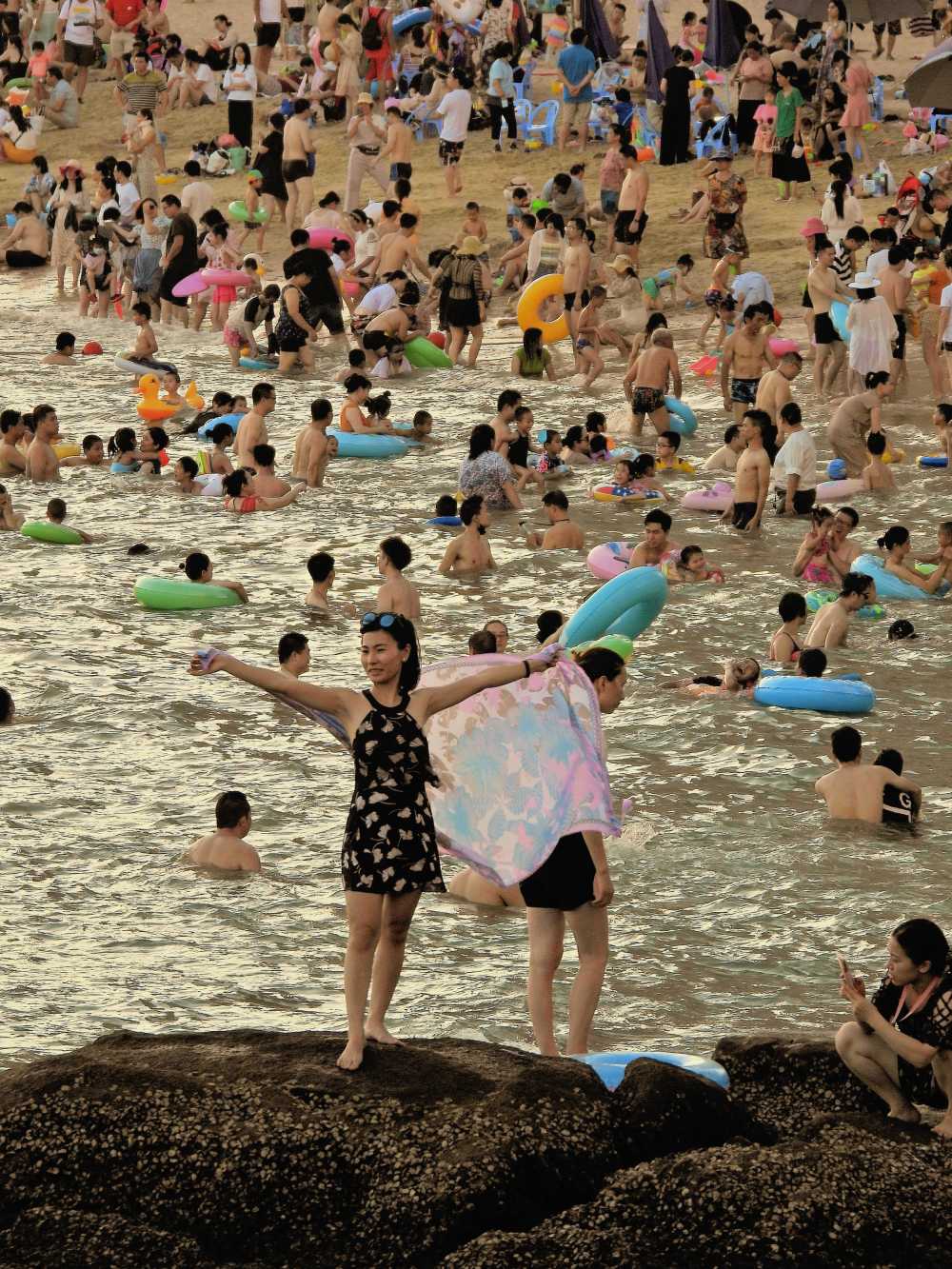 海滩的人群