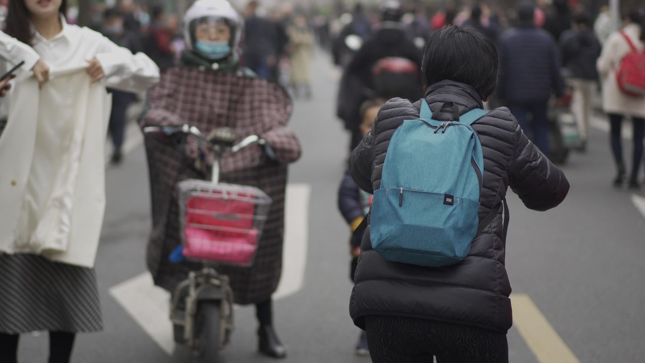 给孩子拍照