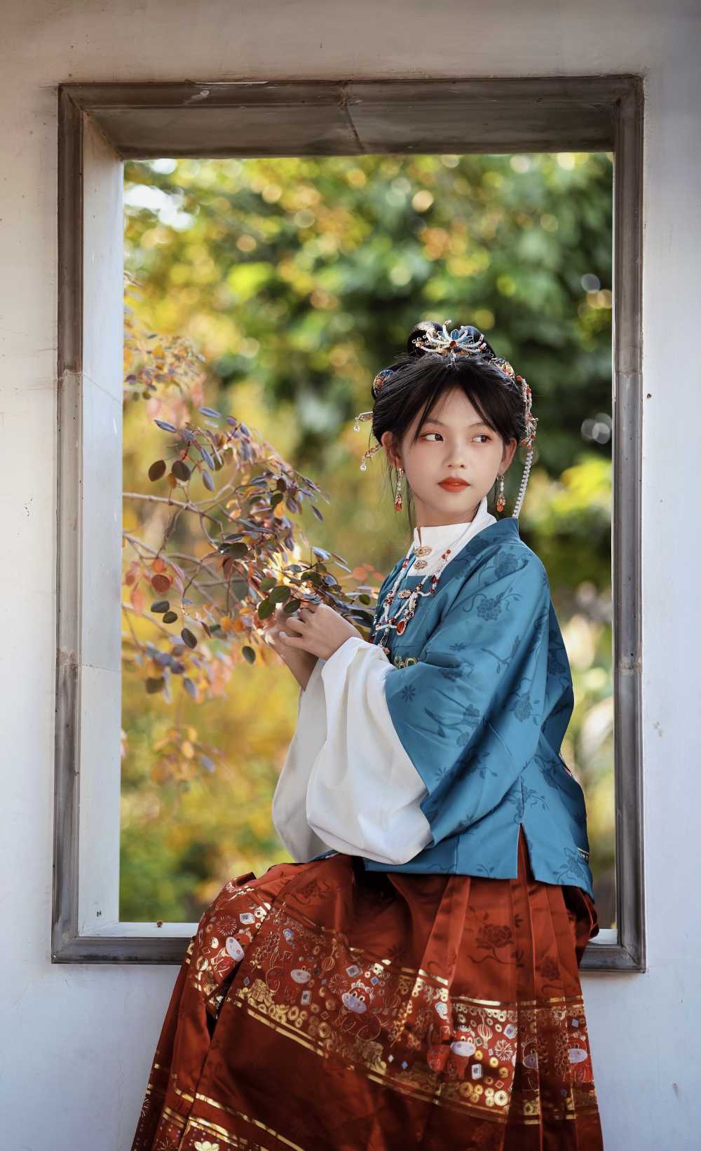 姣姣人间月