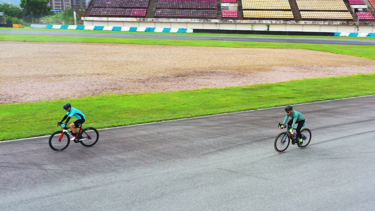 山地及公路车激情赛车场上最靓的仔