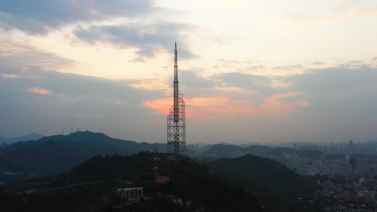 晚霞中的城市
