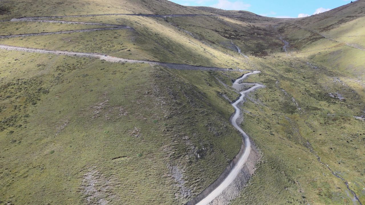 鱼子西高原公路