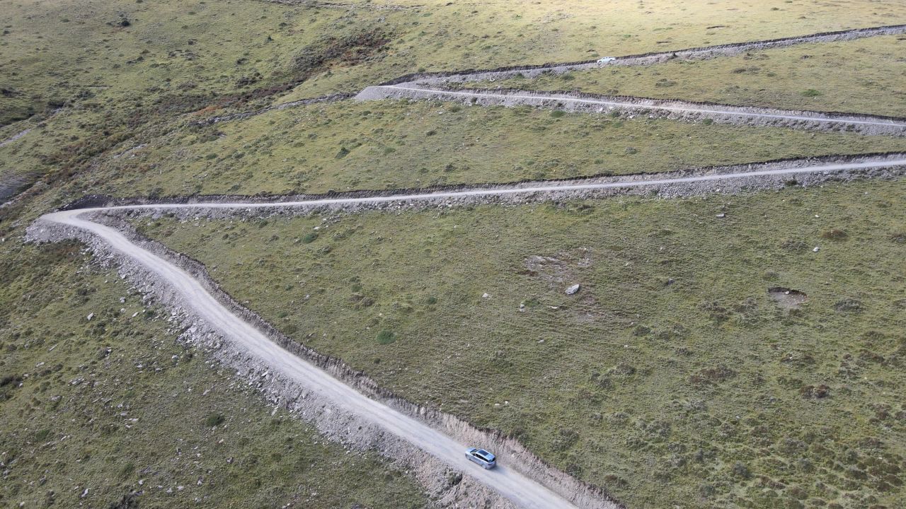 鱼子西高原公路 × DJI Mavic Air 2