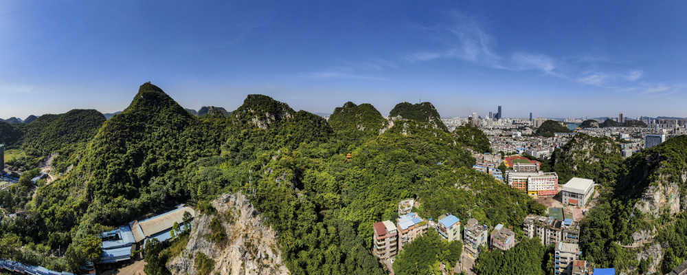 群山