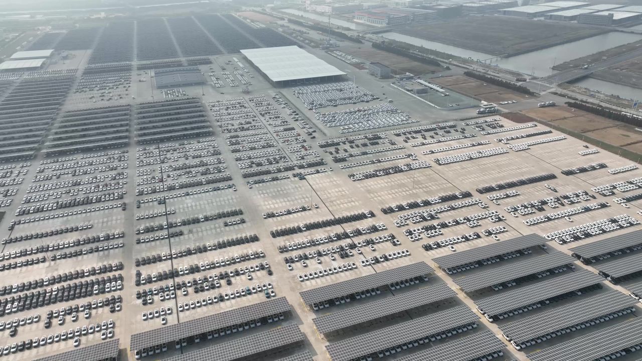 停车场 汽车 大众 车库 新车 制造