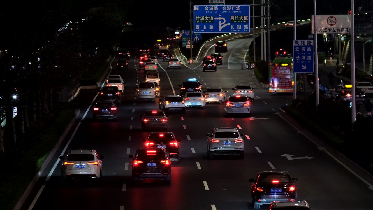 夜晚城市下班车流 8