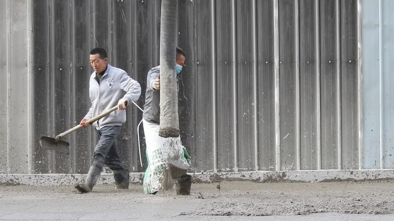 水泥浇筑
