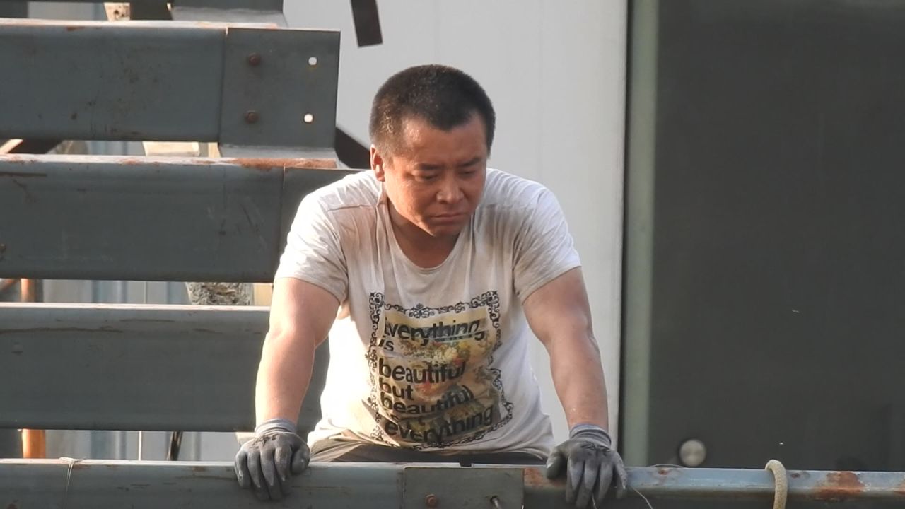 工人 9