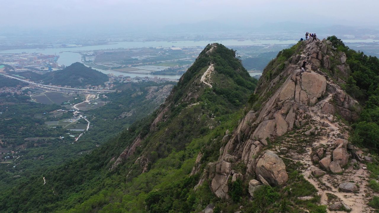 无限风光在险峰