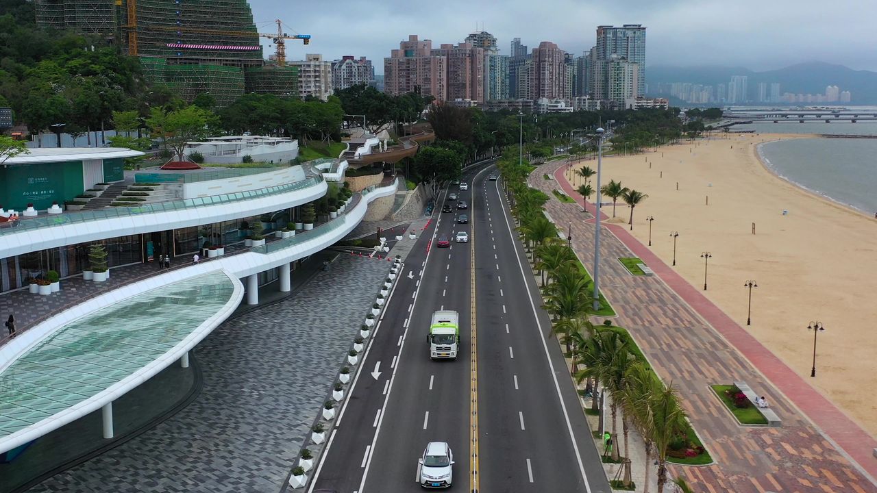 穿行在城市