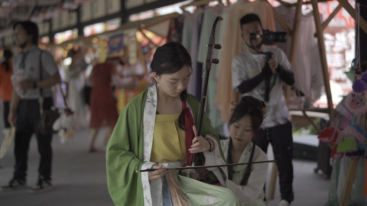 拉二胡