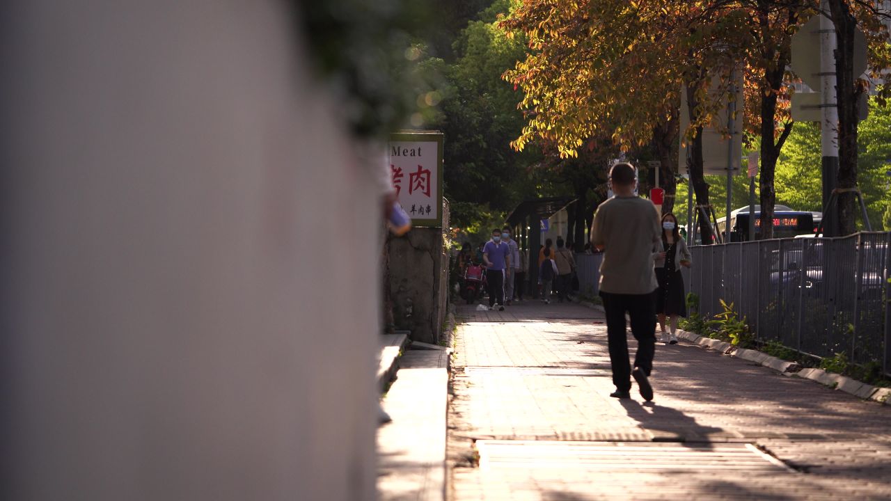 夕阳下的路人甲