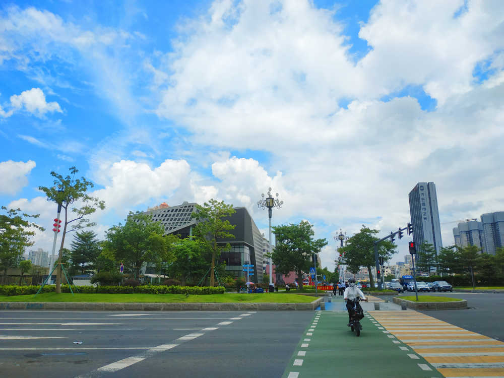 路口人行横道
