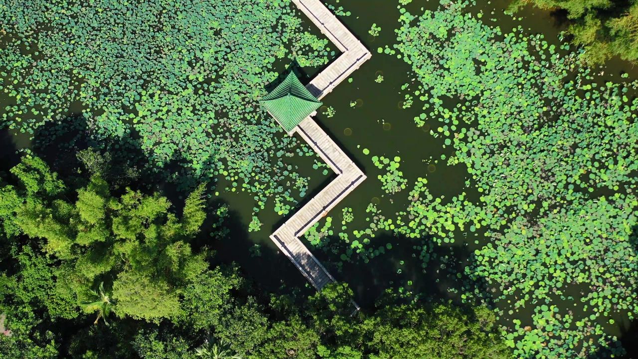 绿水青山及葡萄牙式建筑及石板桥 7