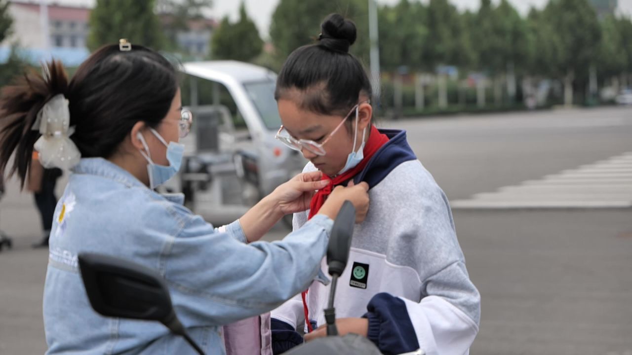 系红领巾