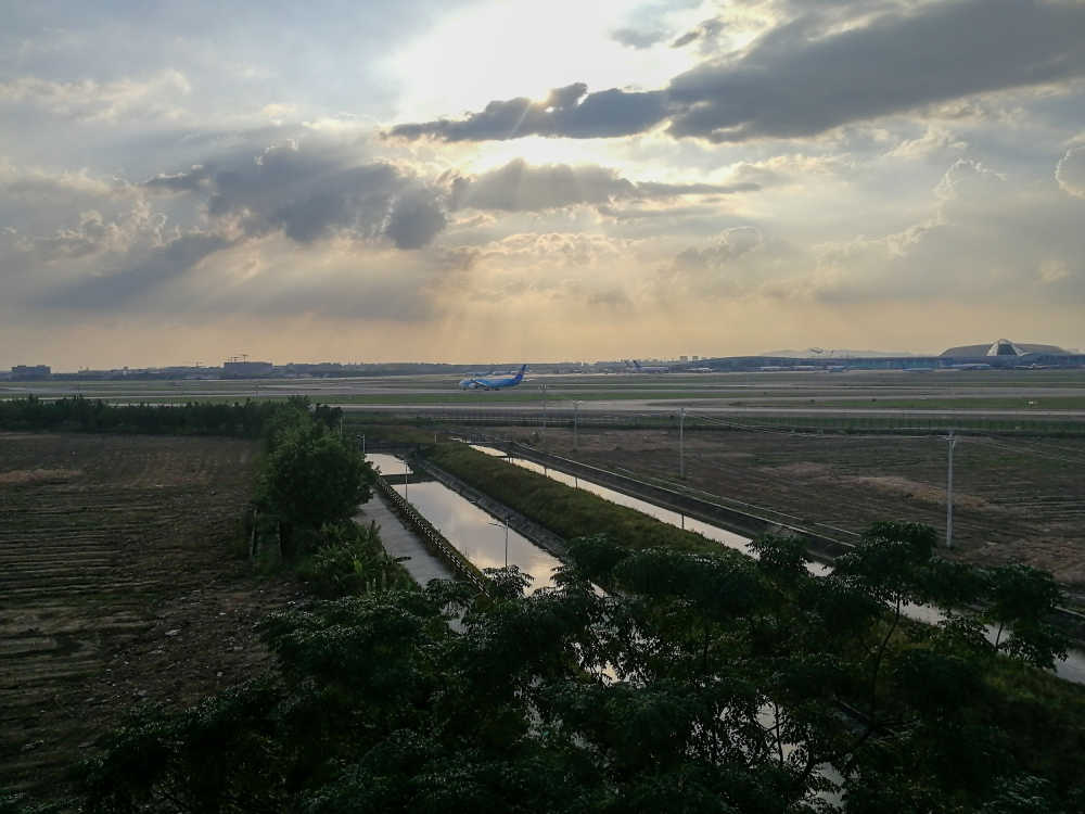广州白云国际机场 落日晚霞
