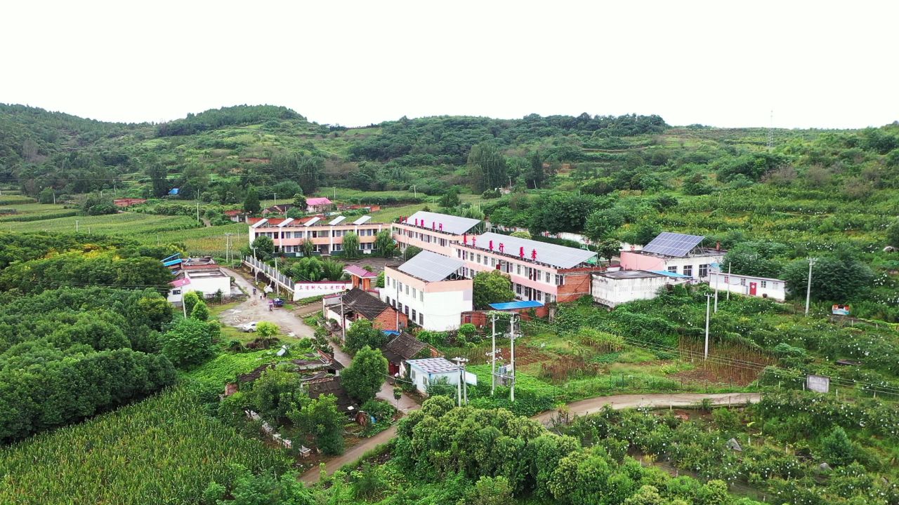山村小学