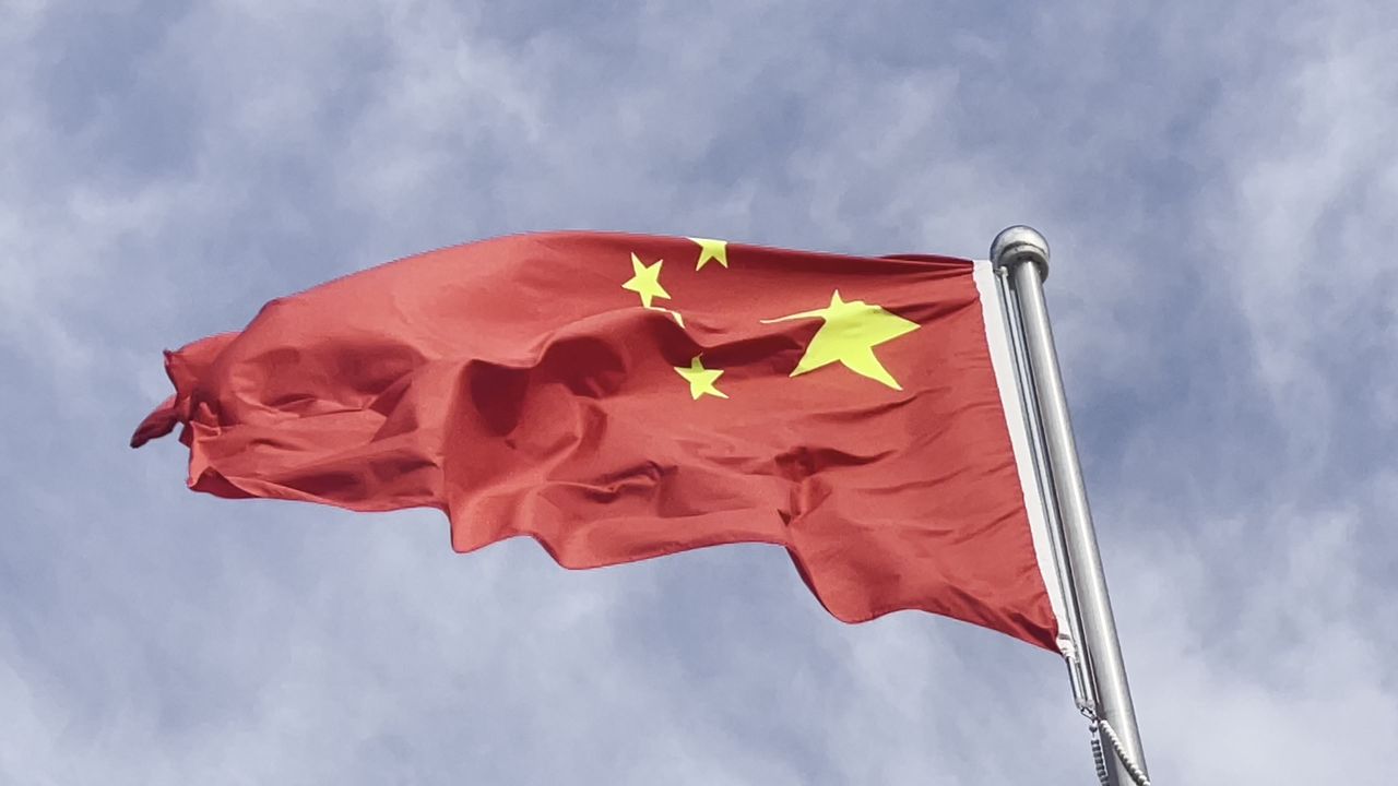 红旗飘扬