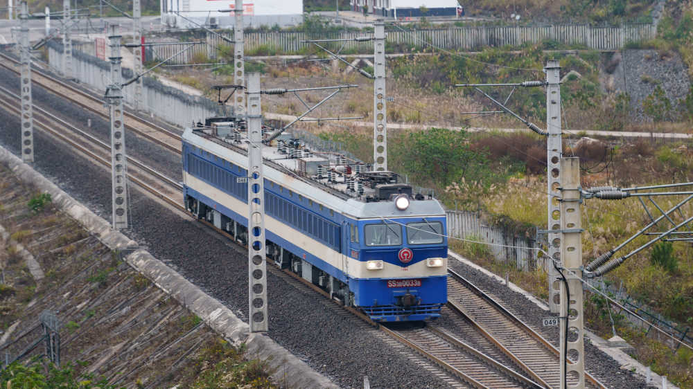 SS3B型电力机车单机
