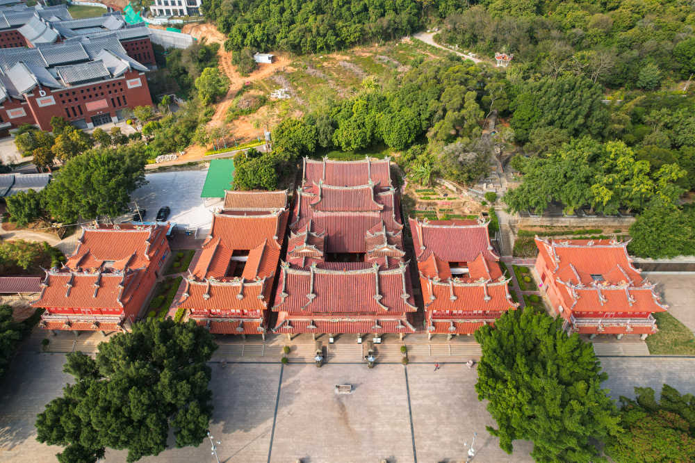航拍厦门青礁慈济宫景观