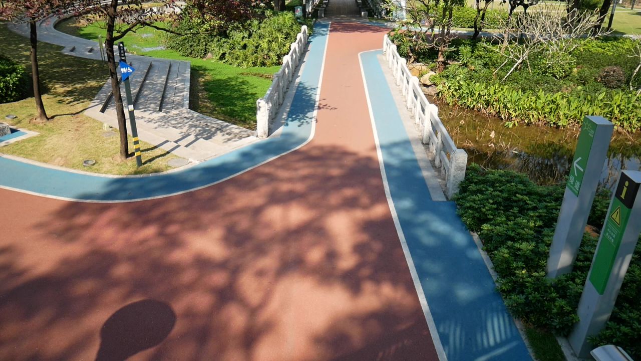 公园空中步道俯视