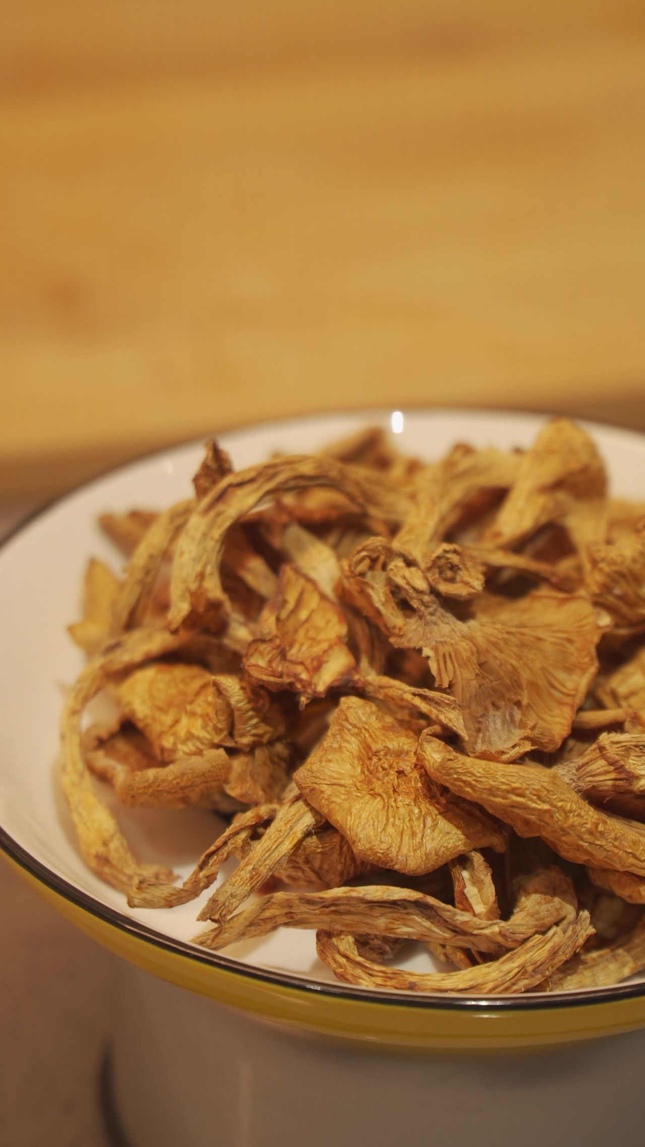 食品竖拍特写-榛蘑