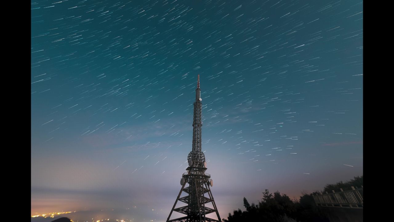 云层星轨