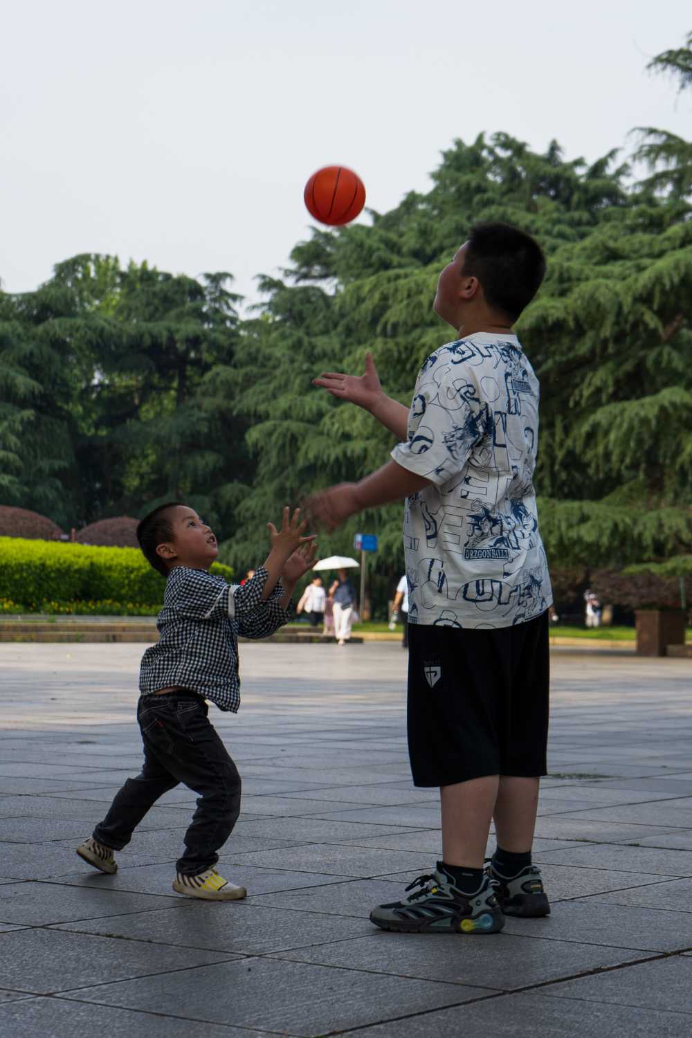 嬉戏